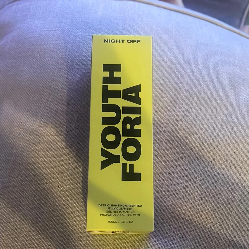 YOUTHFORIA NIGHT OFF FACE WASH